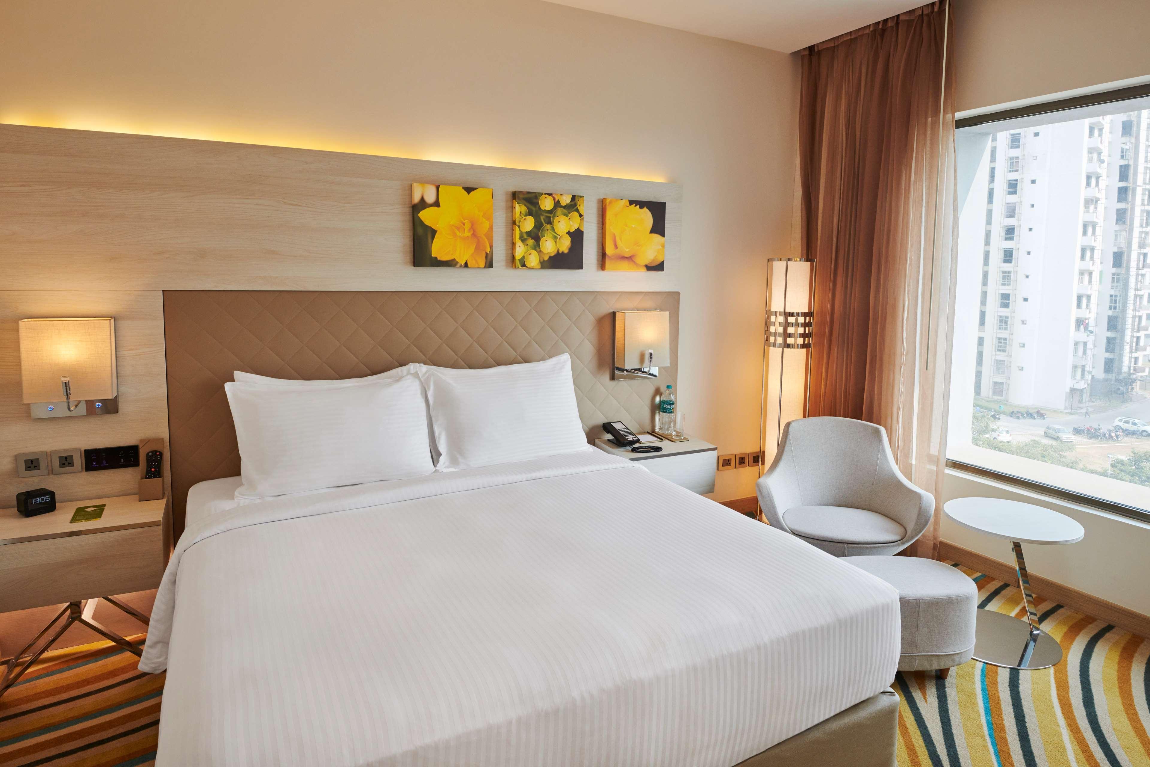 Hilton Garden Inn Lucknow Exterior foto